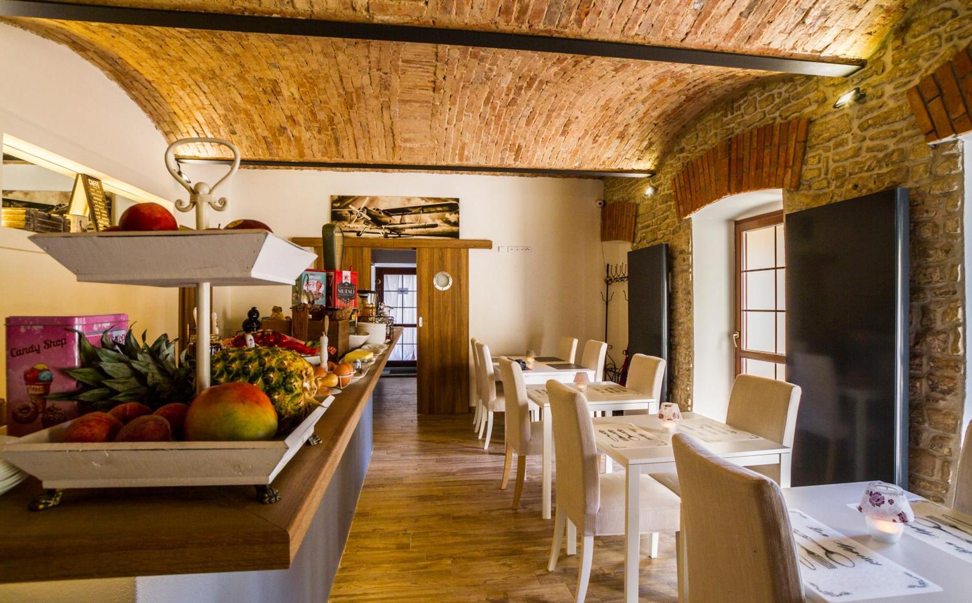 Chateau Nightingales Hostoun Εξωτερικό φωτογραφία